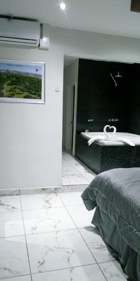 Suites Motel La Frontera Σιουδάδ Χουάρες Εξωτερικό φωτογραφία